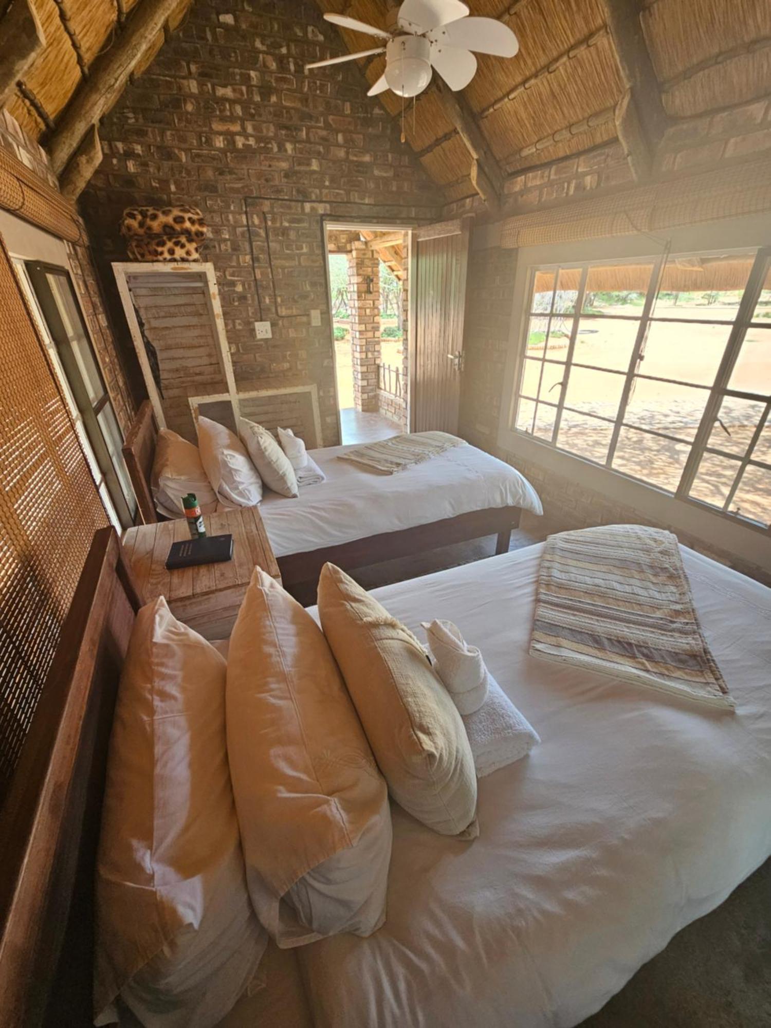 Kaoko Bush Lodge Kamanjab ภายนอก รูปภาพ