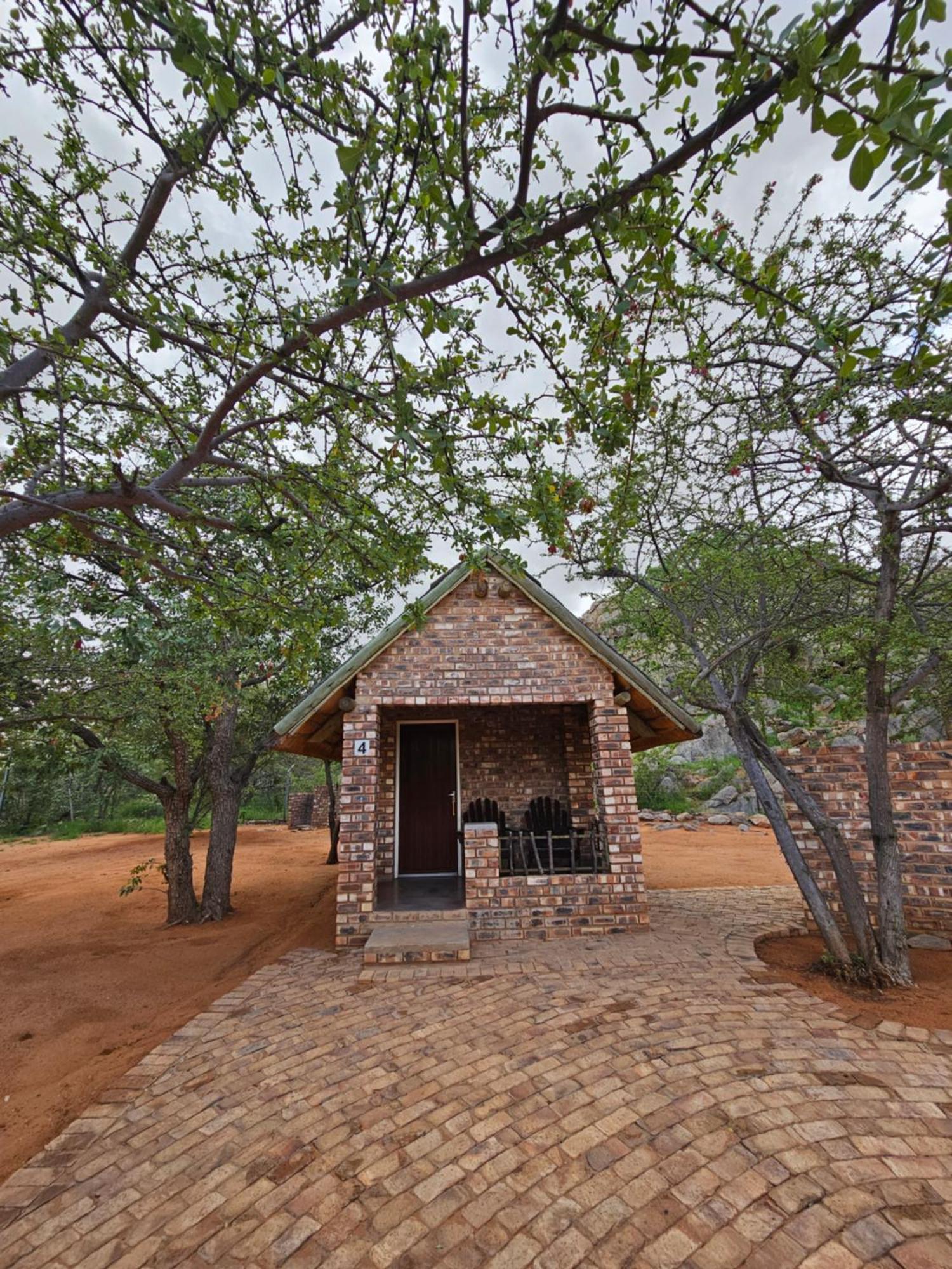 Kaoko Bush Lodge Kamanjab ภายนอก รูปภาพ