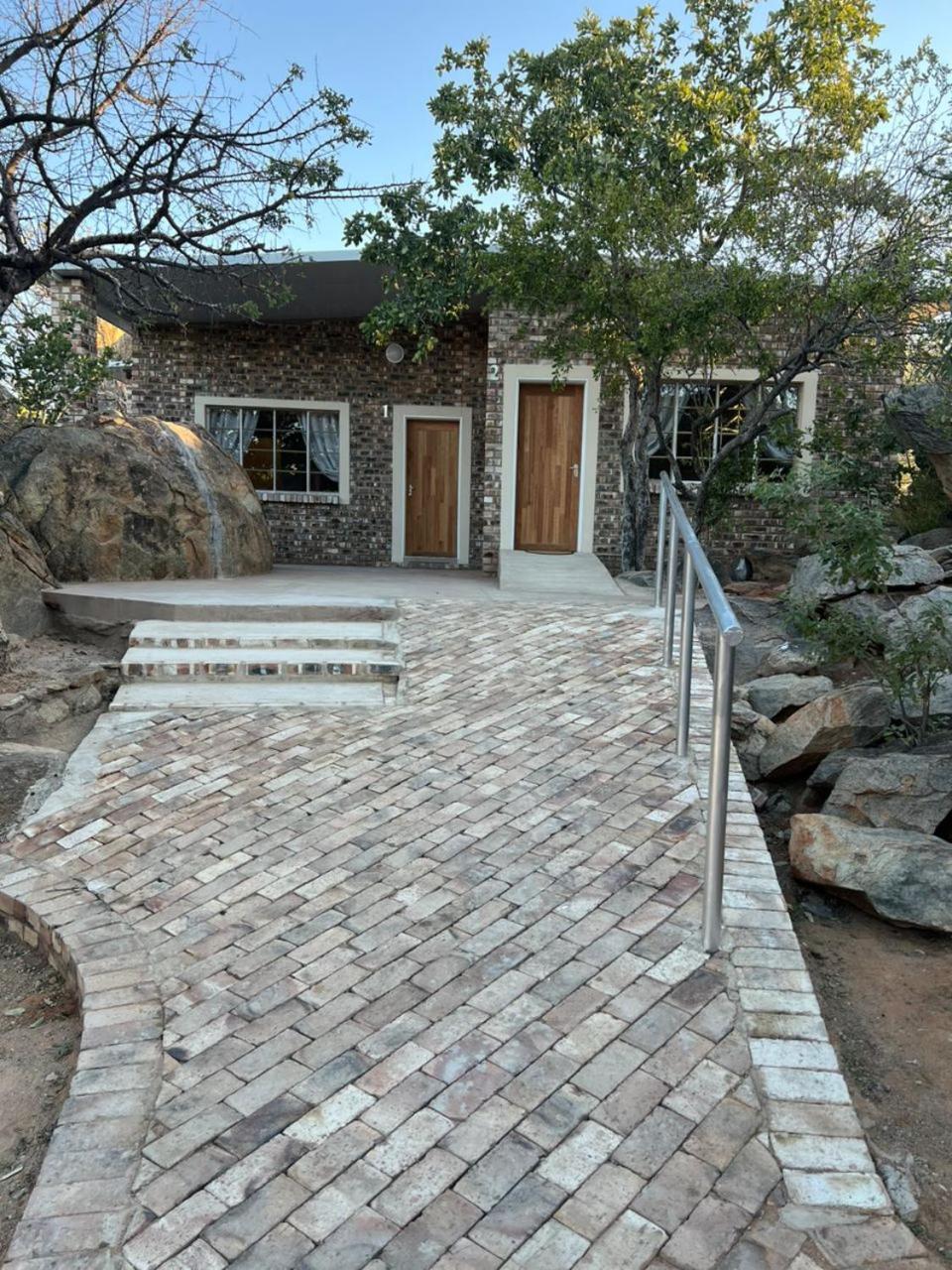 Kaoko Bush Lodge Kamanjab ภายนอก รูปภาพ
